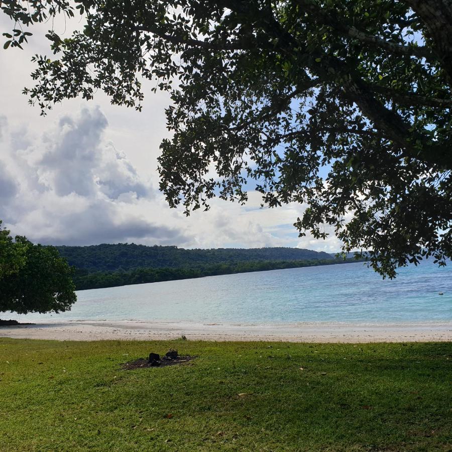 Nohe Ocean View Beach Bungalows Hog Harbour Exterior photo